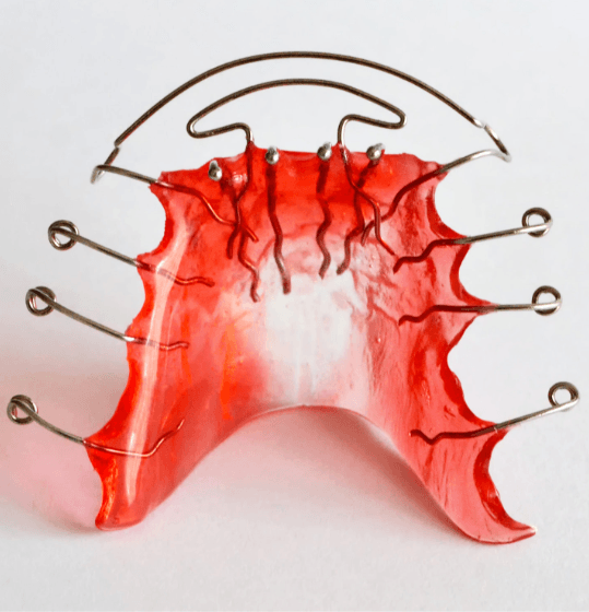 Red removable retainer appliance